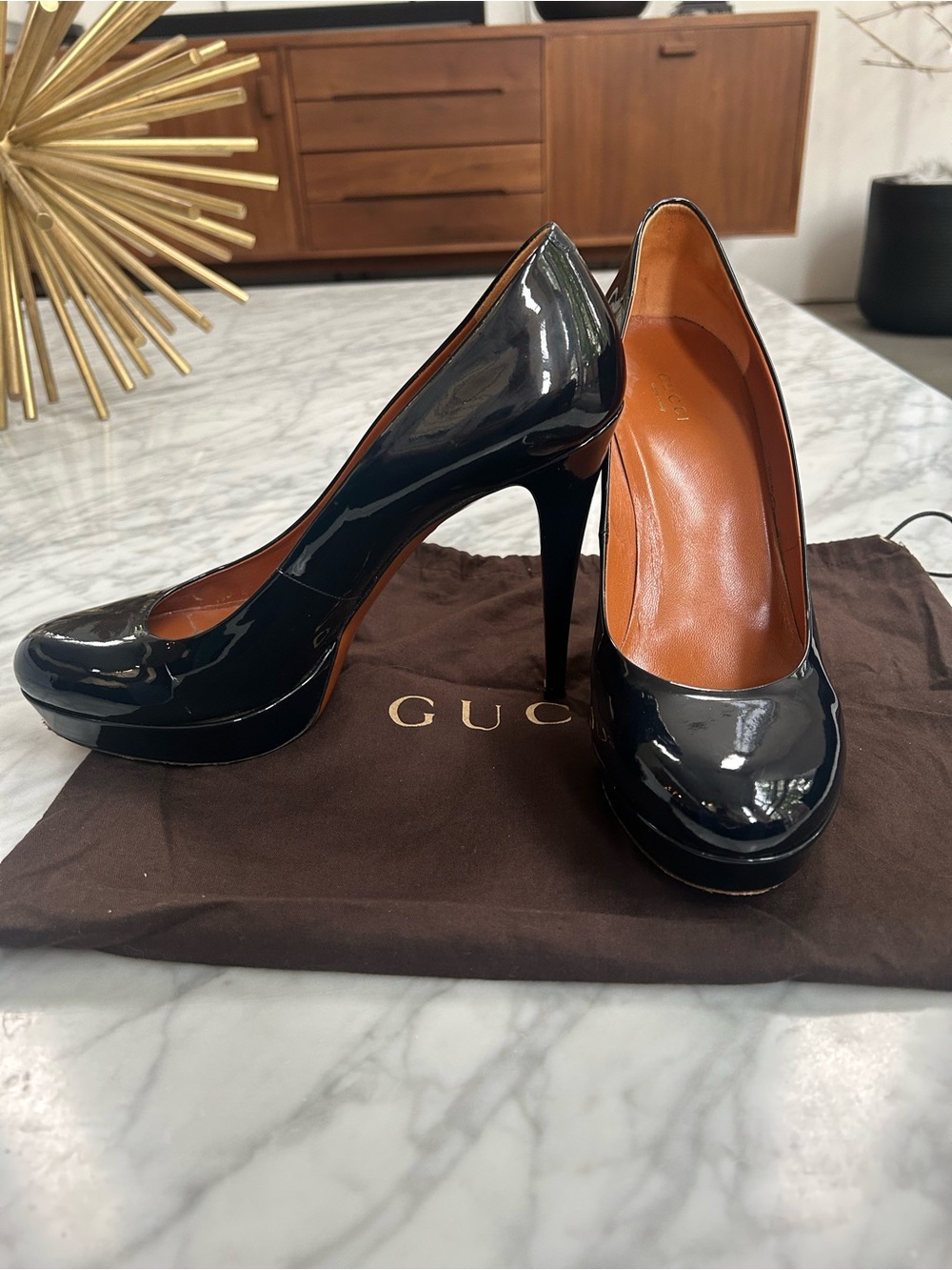 Gucci Navy Patent Leather Platform Pumps Size 41